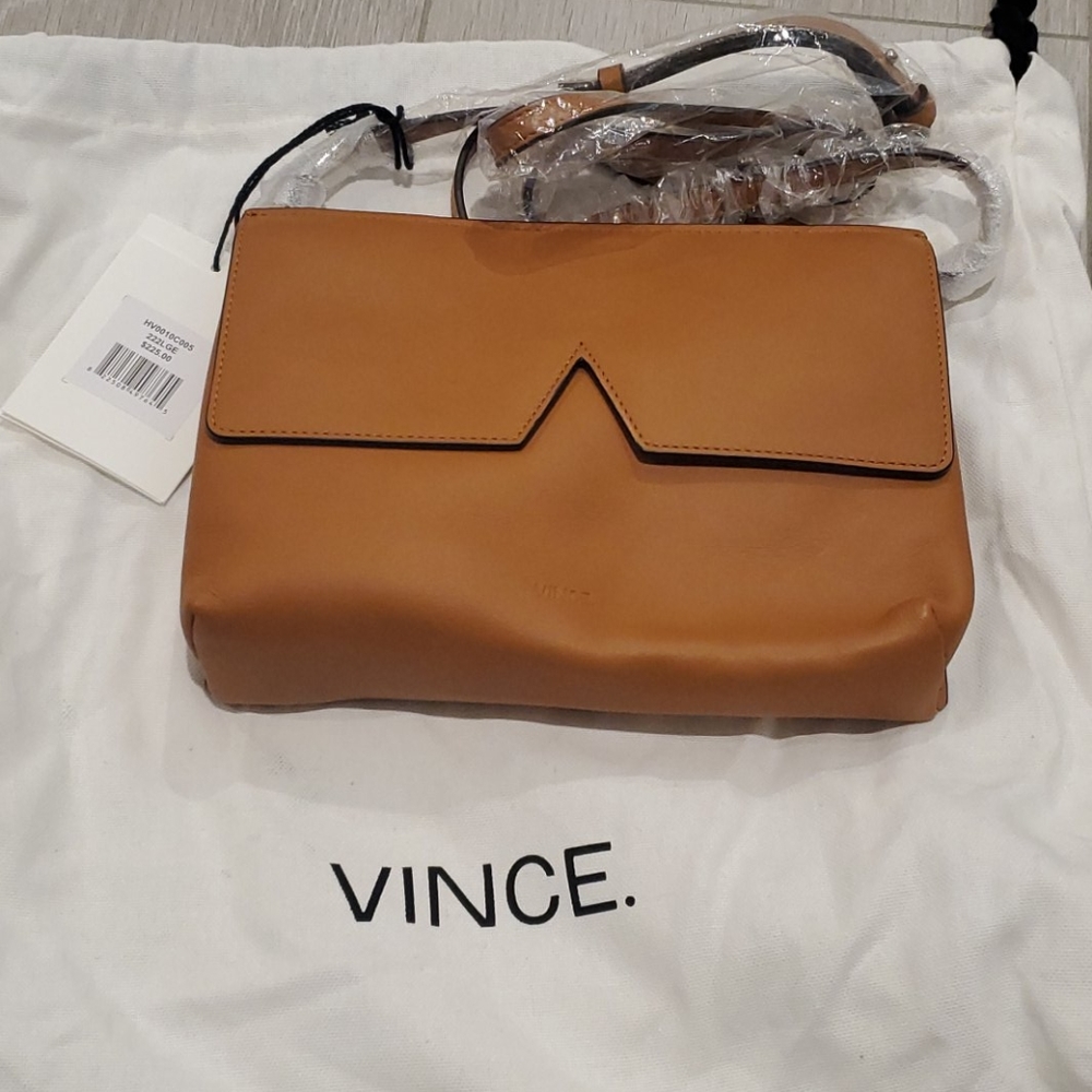 Vince signature V bag